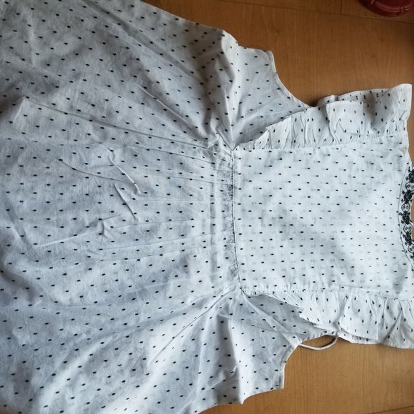 Embroidered Floral Dot Ruffle Shell - Picture 5 of 6